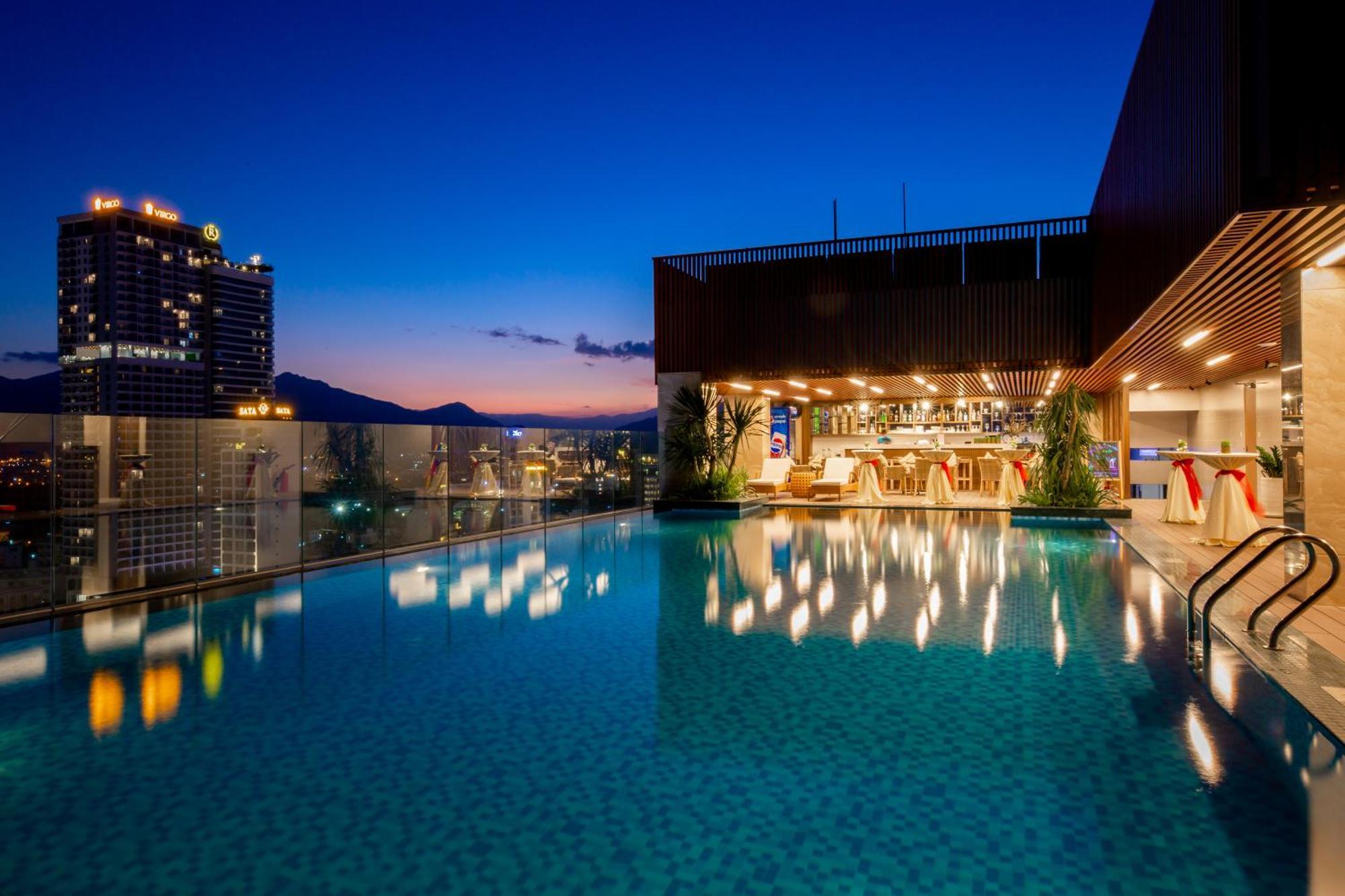 Gonsala Hotel Nha Trang Buitenkant foto