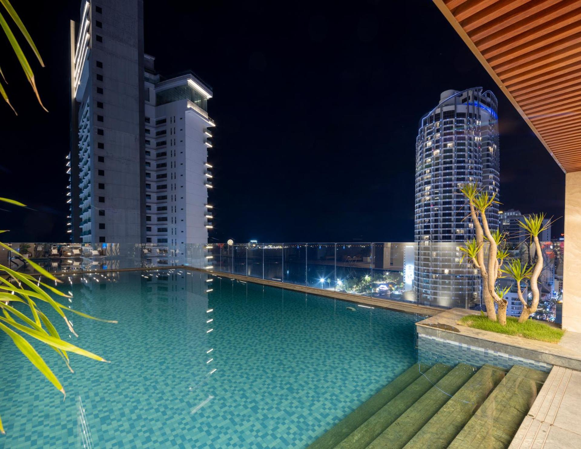 Gonsala Hotel Nha Trang Buitenkant foto