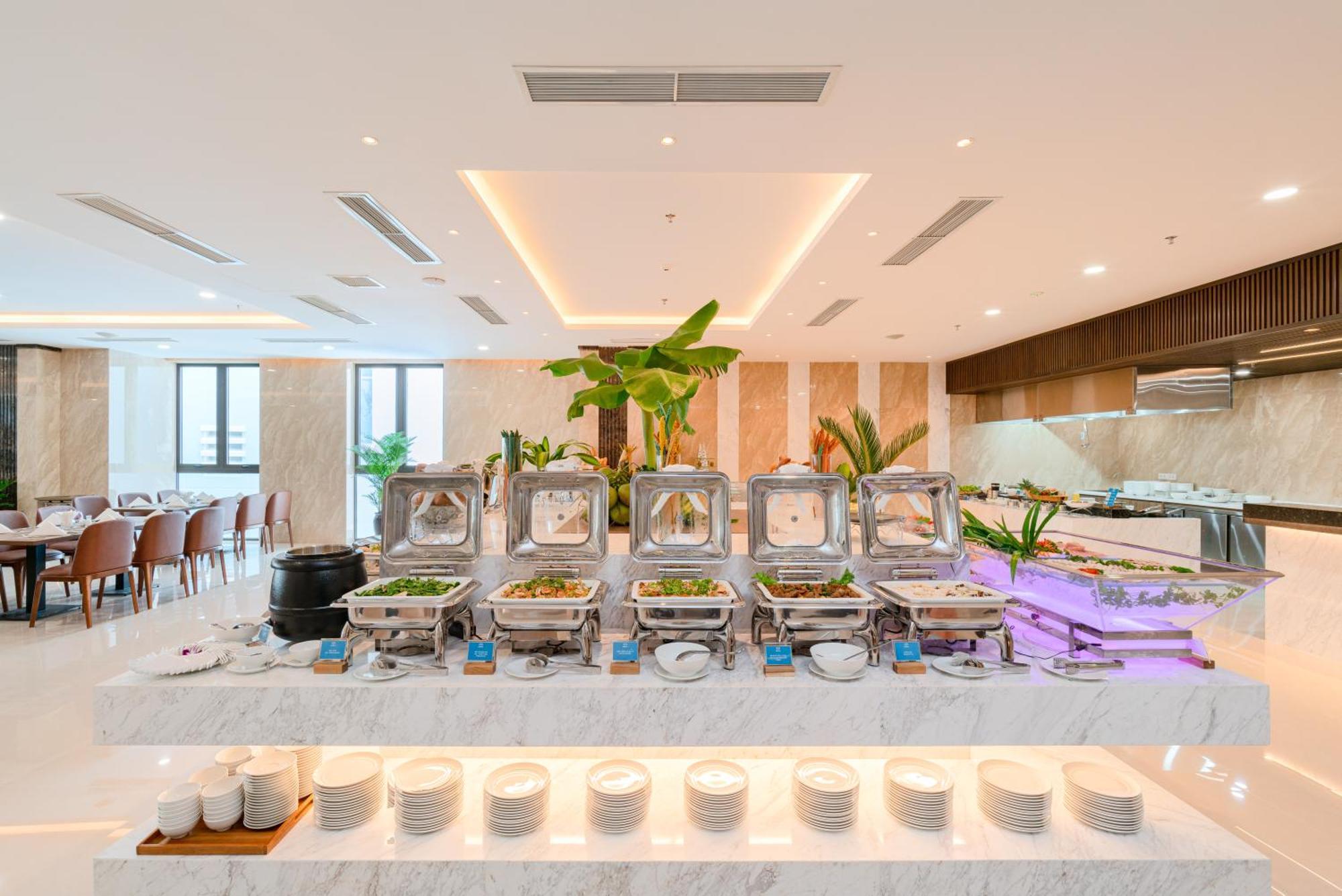Gonsala Hotel Nha Trang Buitenkant foto