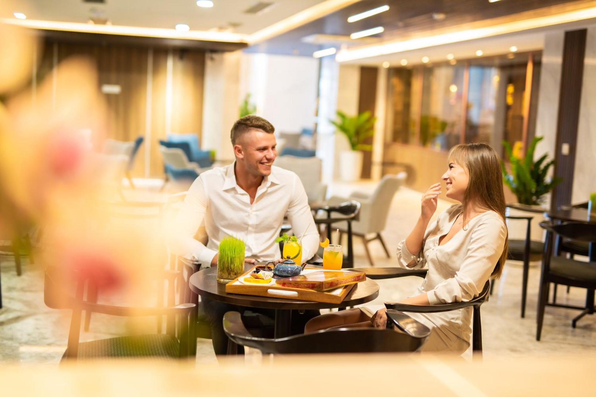 Gonsala Hotel Nha Trang Buitenkant foto
