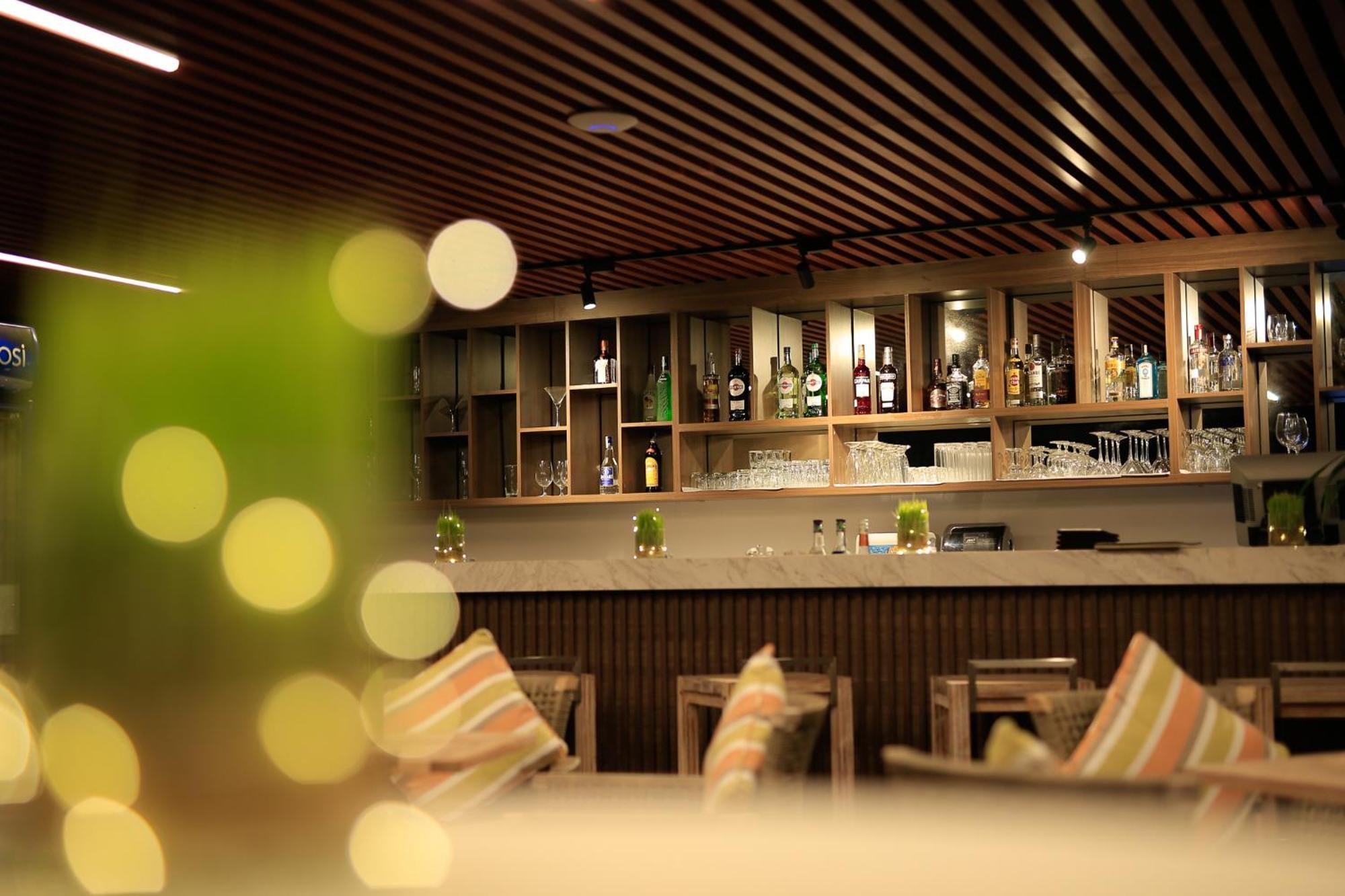 Gonsala Hotel Nha Trang Buitenkant foto